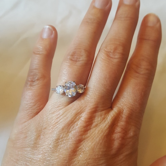 Ring - Picture 2 of 3